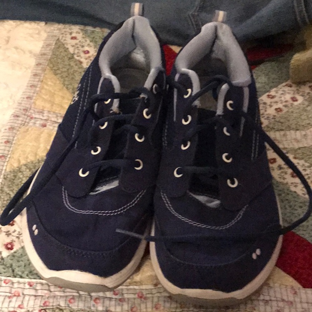 Tennis shoes worn twice